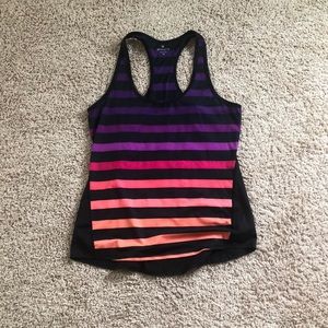 Like new Athleta chi tank.